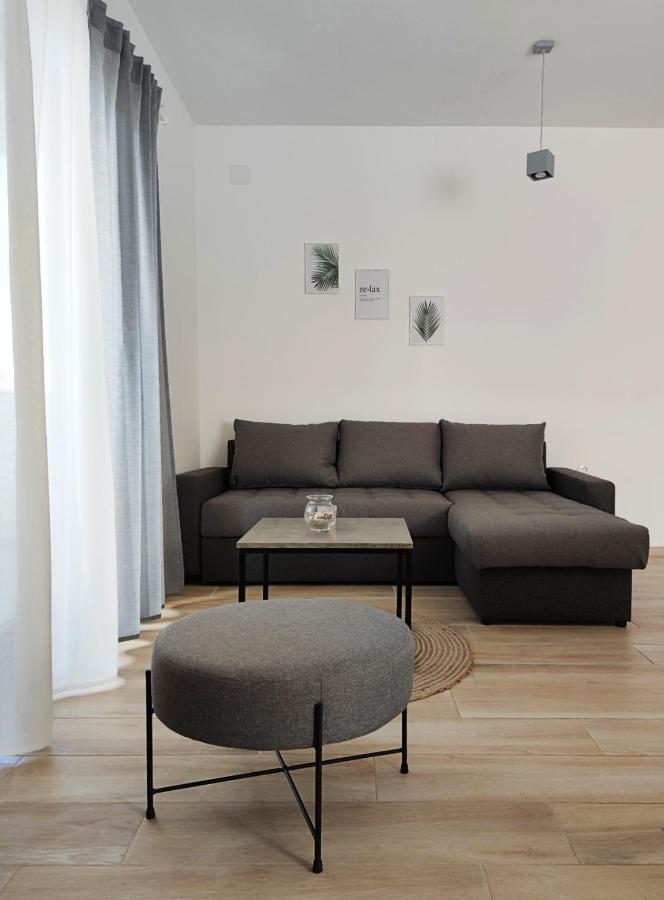 Apartments Leticia Vrsi Buitenkant foto