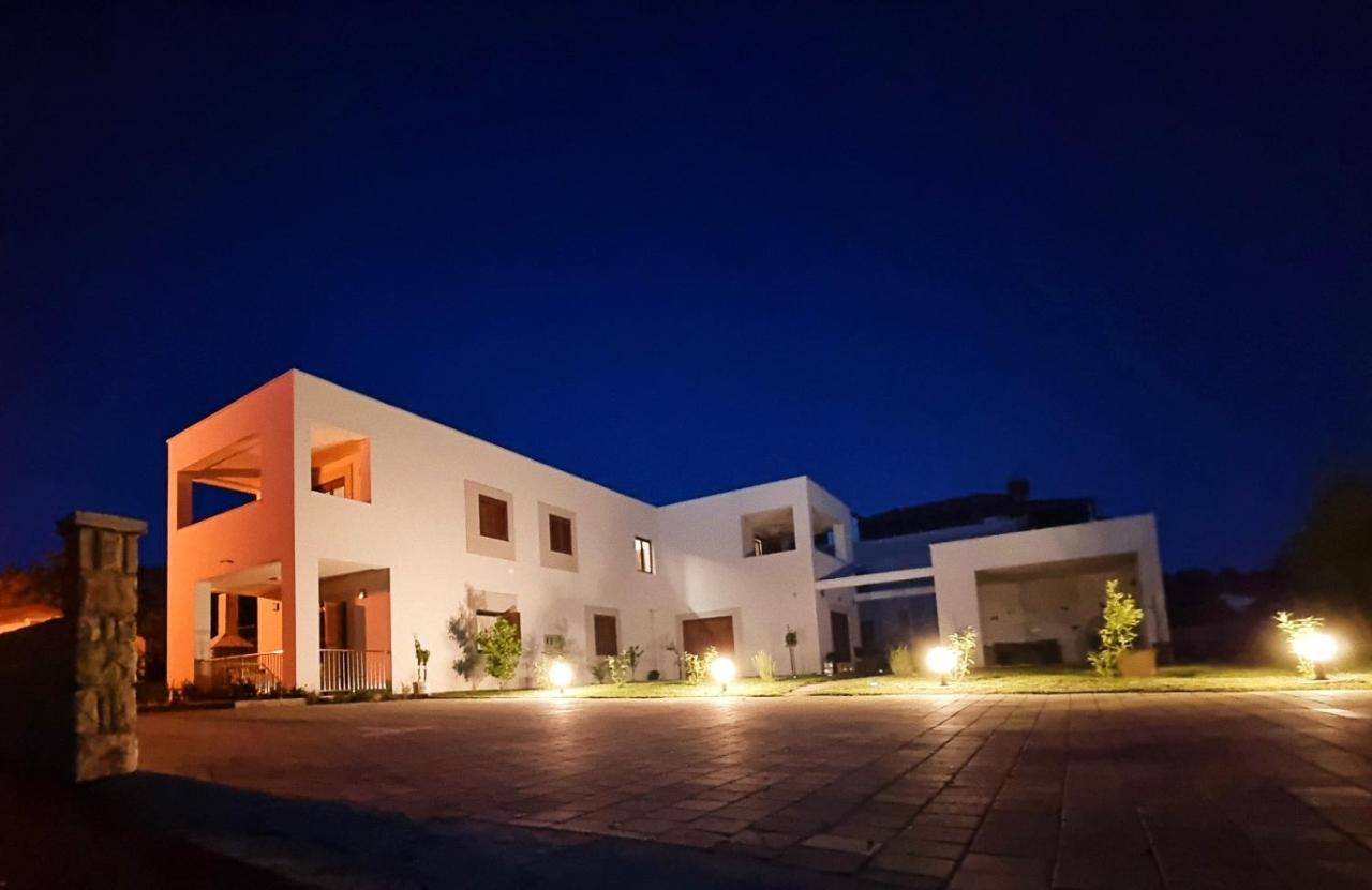 Apartments Leticia Vrsi Buitenkant foto