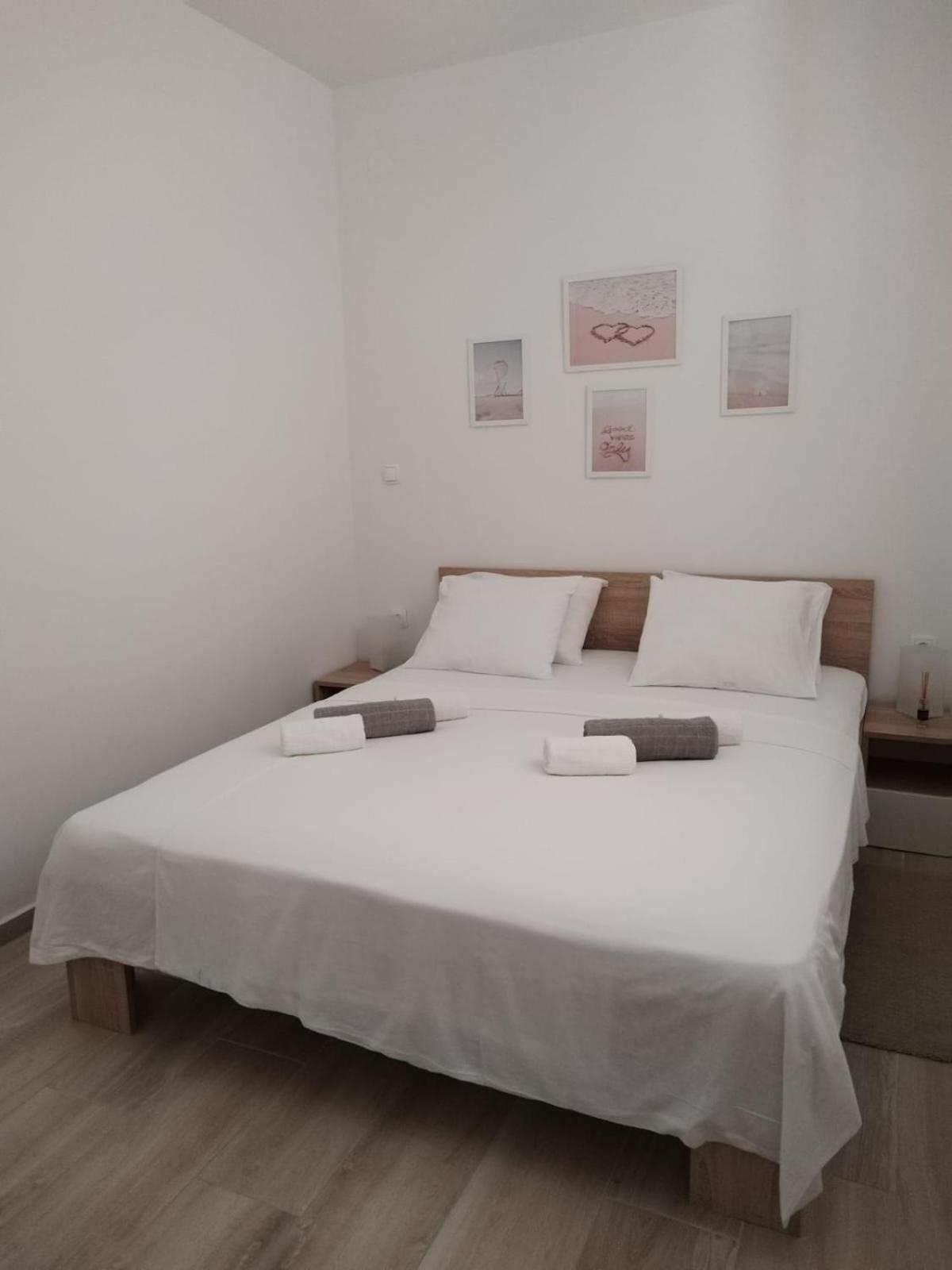 Apartments Leticia Vrsi Kamer foto